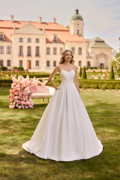 Menyasszonyi ruha Pécs - Angela Binaca - Astra 1187