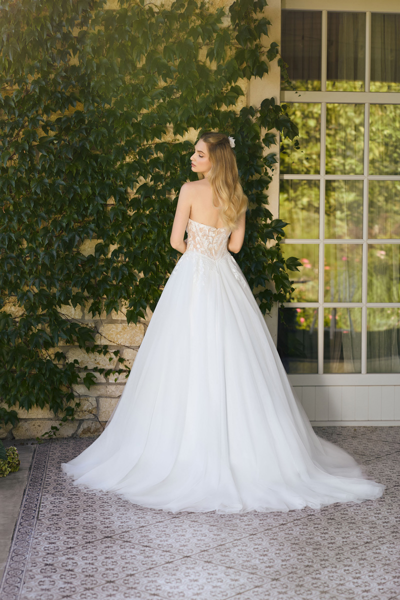 Menyasszonyi ruha Angela Bianca Adore 1141 b