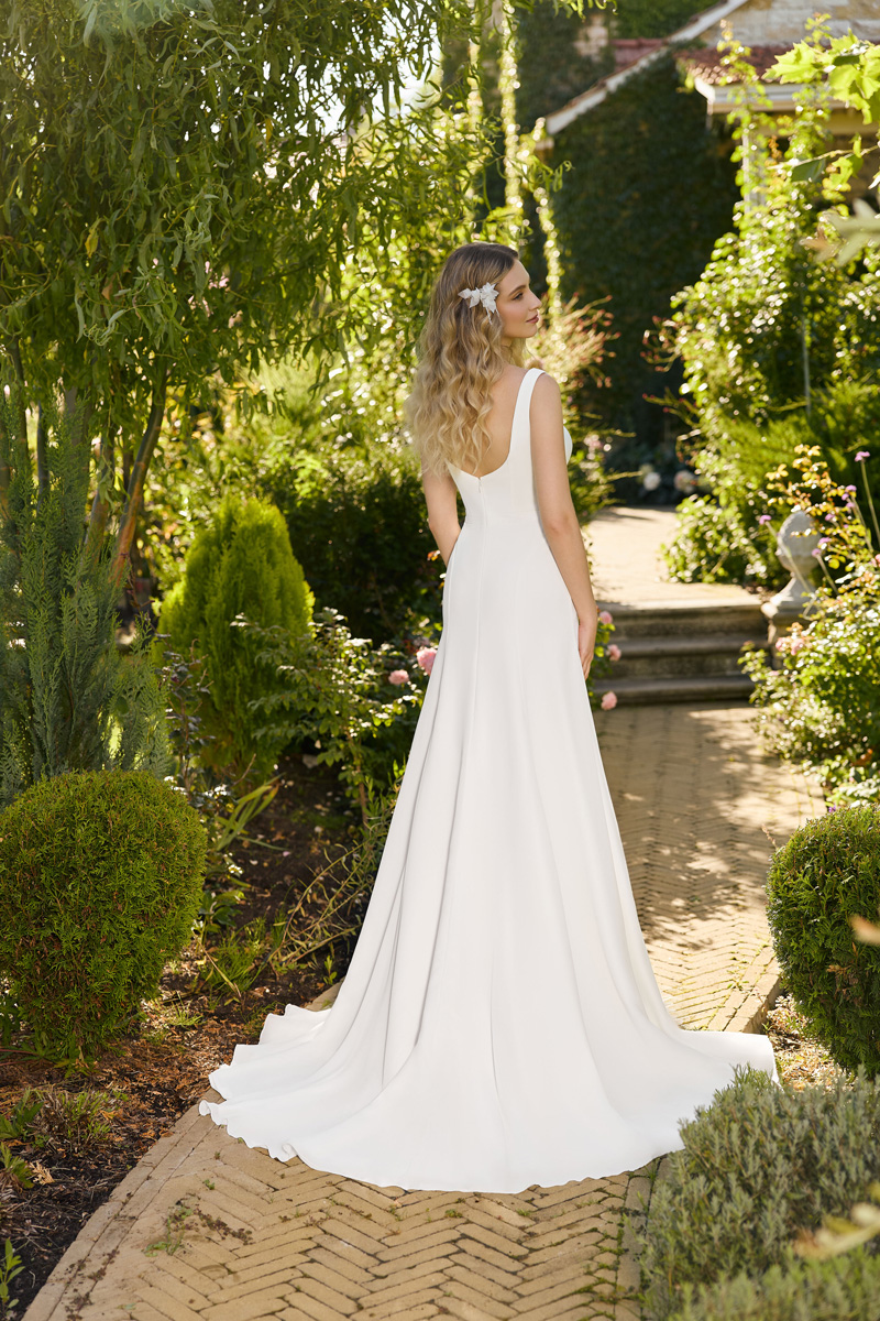 Menyasszonyi ruha Angela Bianca Adore 1144 b