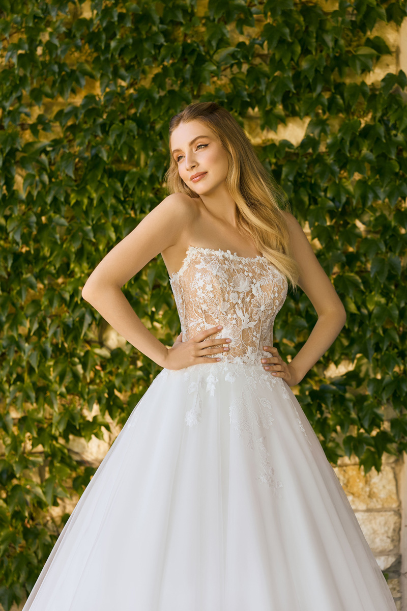Menyasszonyi ruha Angela Bianca Adore 1146 d
