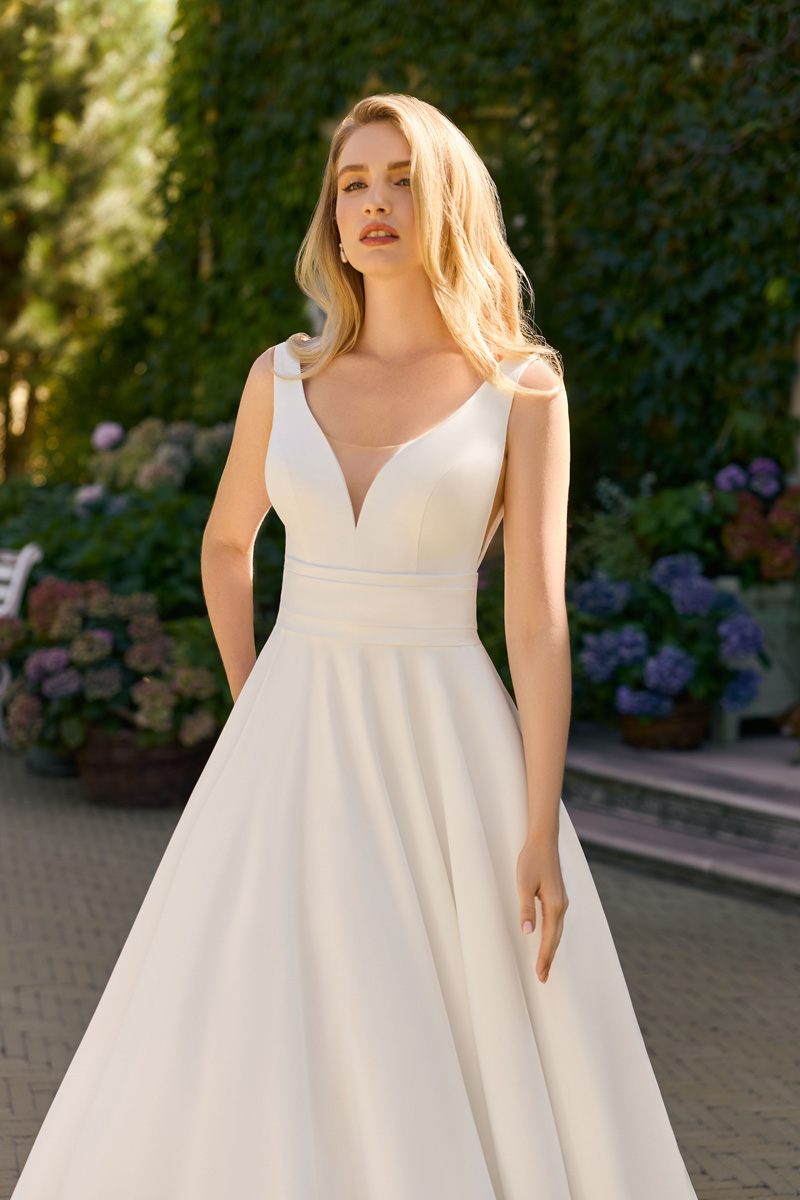 Menyasszonyi ruha Angela Bianca Adore 1151 c