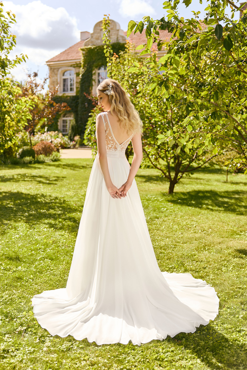 Menyasszonyi ruha Angela Bianca Adore 1155 b