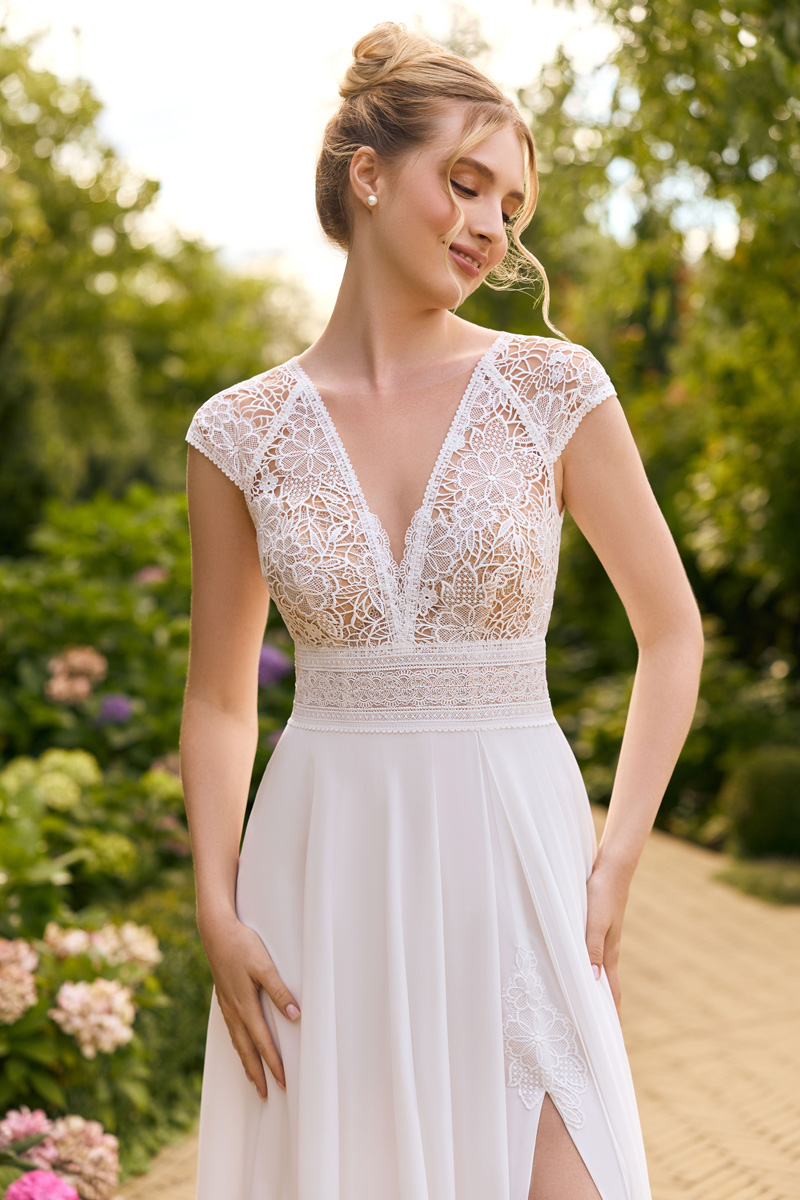 Menyasszonyi ruha Angela Bianca Adore 1159 c