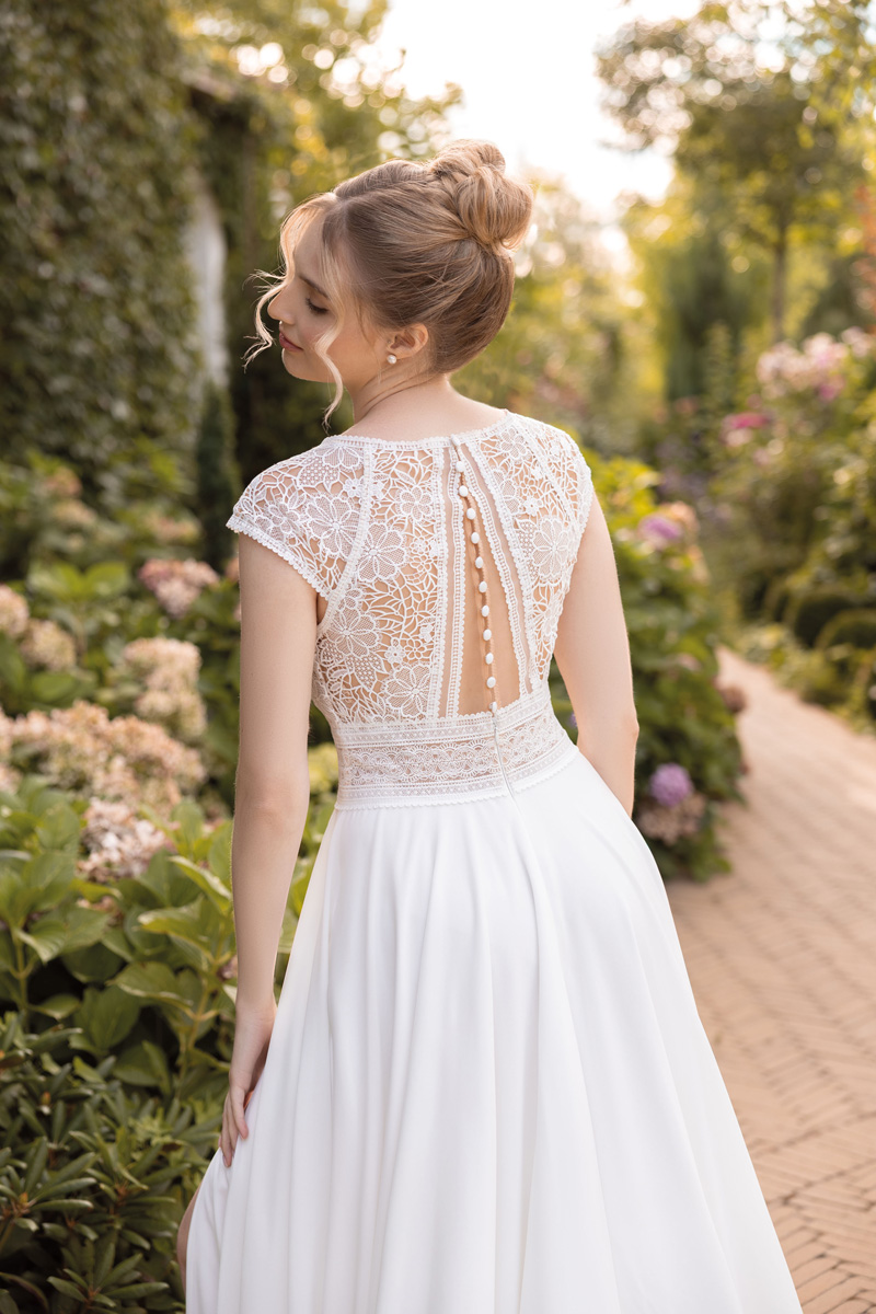 Menyasszonyi ruha Angela Bianca Adore 1159 d