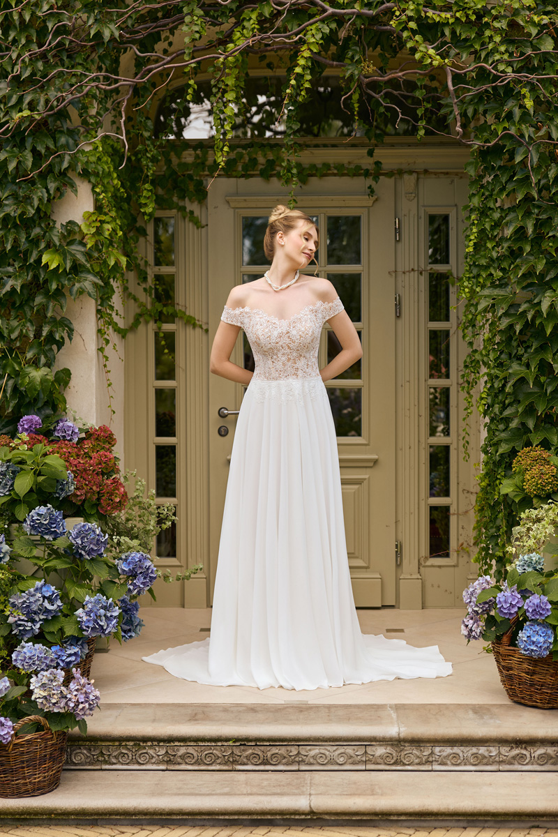 Menyasszonyi ruha Angela Bianca Adore 1160
