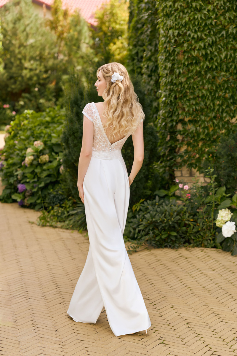 Menyasszonyi ruha Angela Bianca Adore 1163 f