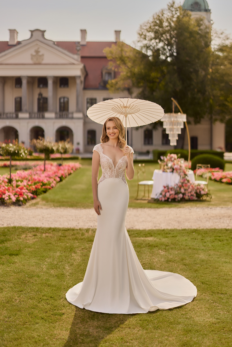 Menyasszonyi ruhák - 1171 - Angela Bianca - Astra